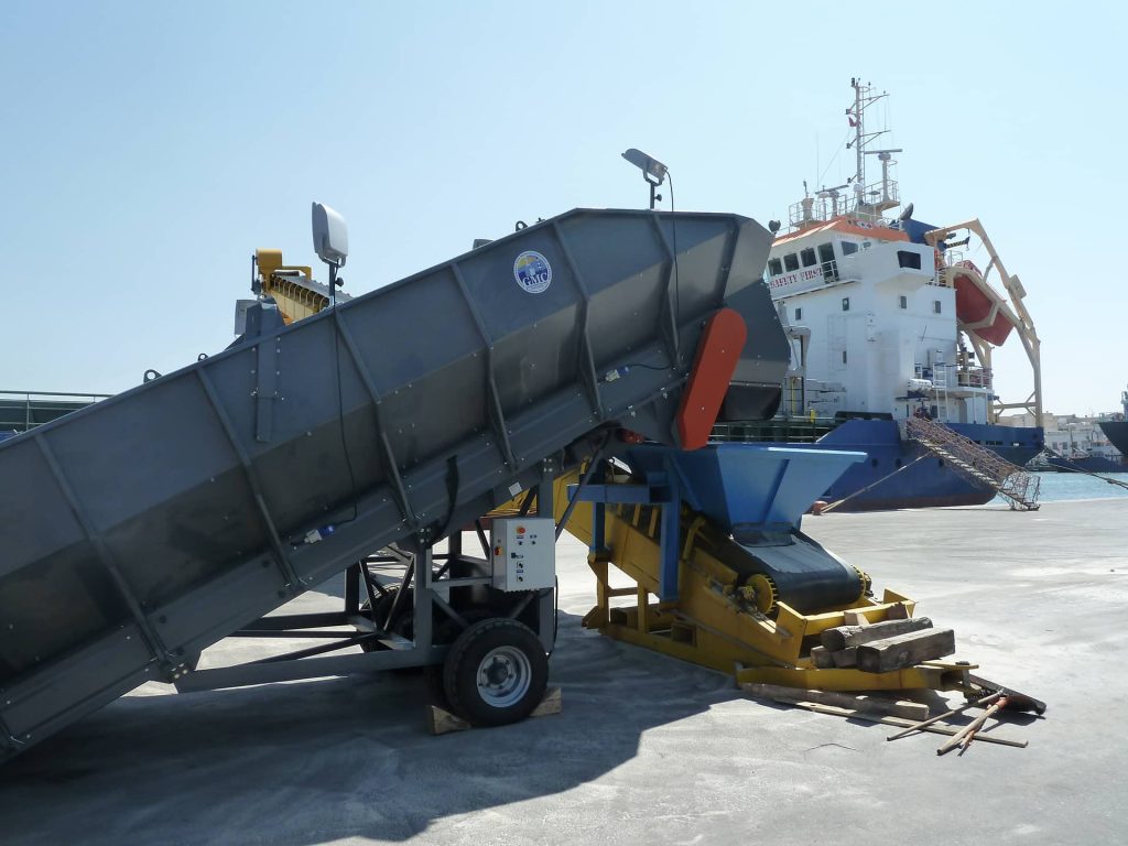 Unloading hopper ship feed